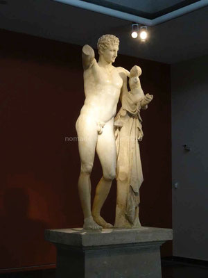Hermès portant Dionysos enfant 