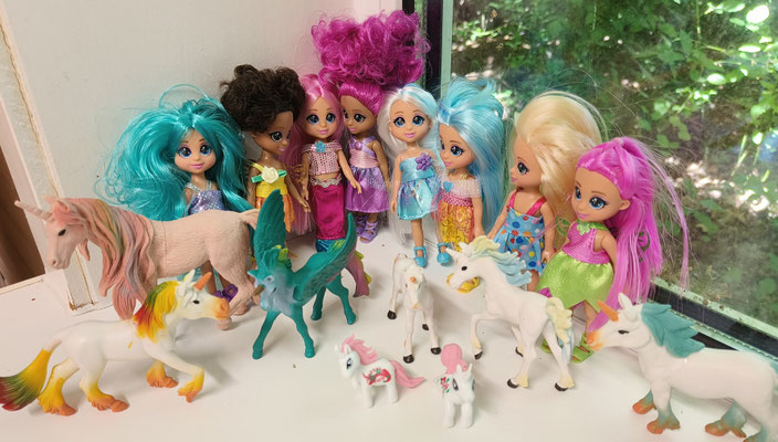 EI370 Barbie met eenhoorn
