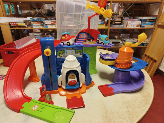 EI240 Ruimtestation VTech met vrije val