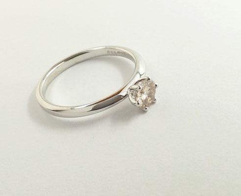 750/- Weißgold, poliert, rhodiniert - mit 0,40ct pink natur Brillant: 3460€