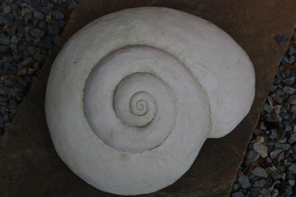 Schnecke - Ton hochgebrannt  (auch in anderen Farben möglich)- 35 x 40 x 20 - 5,3 Kg (2020) WINTERHART! 110.- €