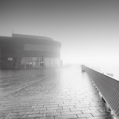 Hamburg / Landungsbrücken, Hamburger Hafen, Langzeitbelichtung, 2021, © Silly Photography