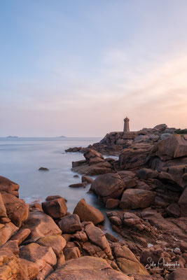 Frankreich, Bretagne, Phare de Ploumanac´h, Leuchtturm, Langzeitbelichtung, 2023, ©Silly Photography