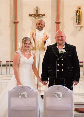 Hochzeit Nagold  Hochzeitsreportage Nagold  Wedding Nagold Hochzeit Kirche Nagold Hochzeitsfotograf
