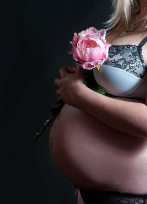 besondere Babybauchbilder Pfalzgrafenweiler
