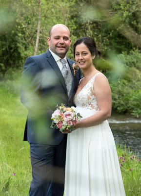 Hochzeit Waldachtal Hochzeitsfotograf Freudenstadt , Pfalzgrafenweiler bis Nagold besondere Hochzeitsbilder
