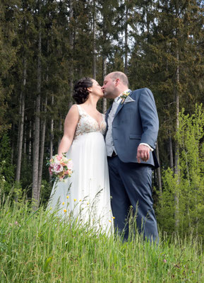 Hochzeit Waldachtal Hochzeitsfotograf Freudenstadt , Pfalzgrafenweiler bis Nagold besondere Hochzeitsbilder