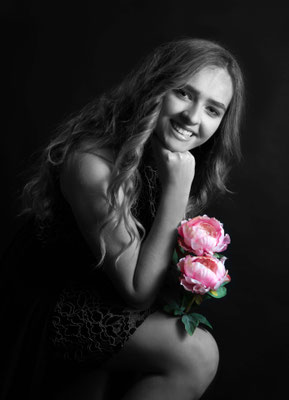 Portraitfotograf Shooting Wörnersberg Pfalzgrafenweiler Studioaufnahme schwarzweiß romantisch