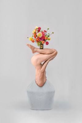 Dalien rechts -  Fotoarbeit "Lektionen in Demut 2025" - Wolfgang Wallner, Hall i. Tirol