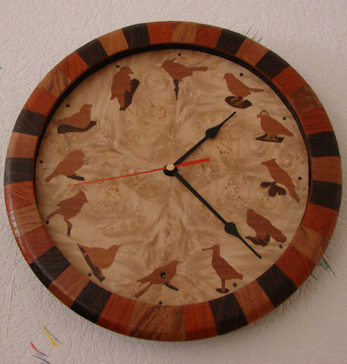 Pendule aux oiseaux - marqueterie