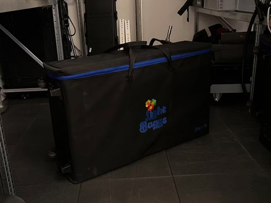 Puhlmann Cine - Creamsource Vortex 8 LED Light Set