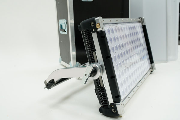Puhlmann Cine - Creamsource Vortex 8 Lighting Set