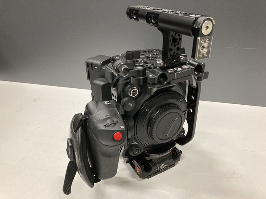Puhlmann Cine - Canon C300 MK III Digital Camera Set w/ EU-V2 Expansion