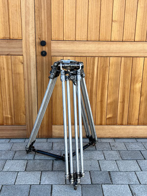 PC.15.4966 - Ronford Baker Heavy Duty Tripod Set
