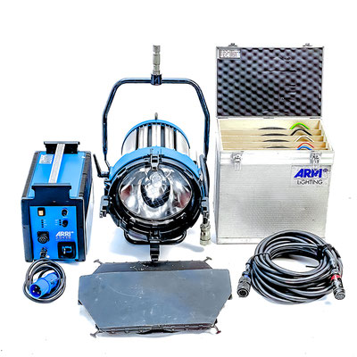 Puhlmann Cine - PC.15.5251 - ARRI SUN 4kW/2.5kW HMI Par Lighting Set
