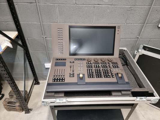 puhlmann.tv - ETC Gio @5 4K Lighting Control Desk