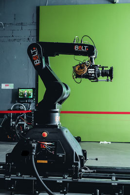 Puhlmann Cine - MRMC Bolt JR with On Track Motion Control System