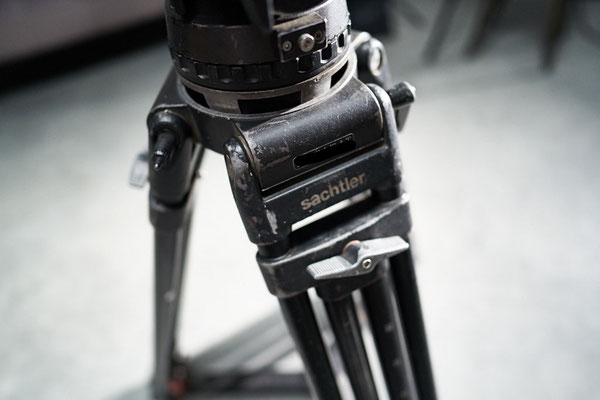puhlmann.tv - Sachtler Studio II Fluid Head Set