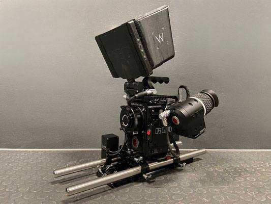 Puhlmann Cine - RED Epic-W Helium 8K S35 Digital Camera Set