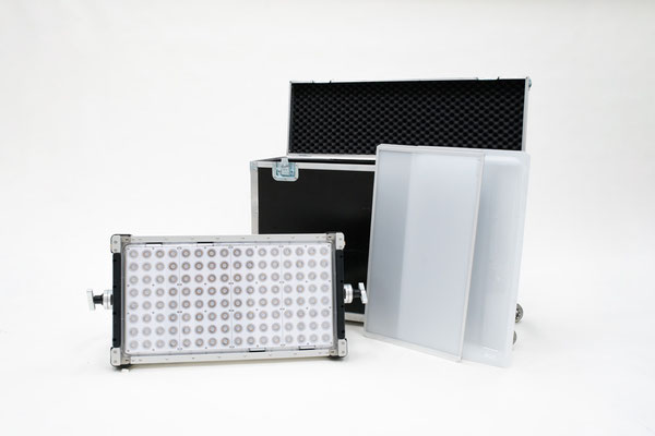 Puhlmann Cine - Creamsource Vortex 8 Lighting Set