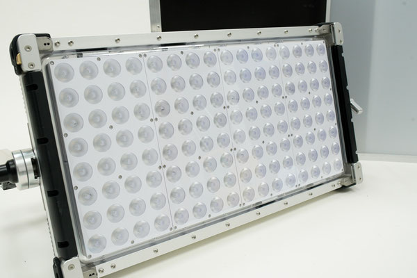Puhlmann Cine - Creamsource Vortex 8 Lighting Set