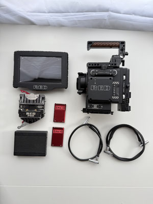 Puhlmann Cine - RED DSMC2 Monstro 8K VV Digital Camera Set