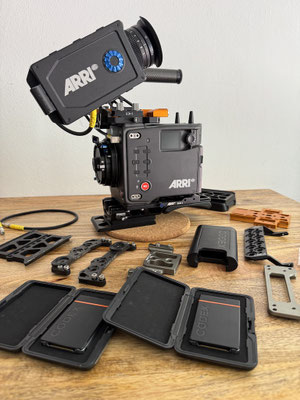 PC.15.5334 - ARRI Alexa 35 Handheld Digital Camera Set