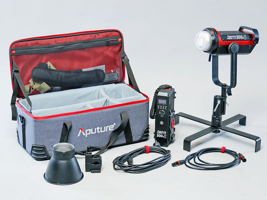 Puhlmann Cine - Aputure LS C300d MKII Lighting Set