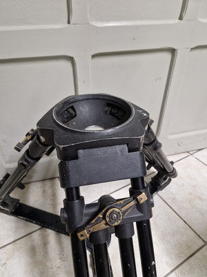 puhlmann.tv - Cartoni Studio Heavy Duty Tripod small