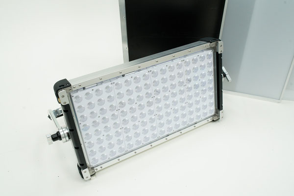 Puhlmann Cine - Creamsource Vortex 8 Lighting Set