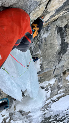 Monstre raide l'affaire! - Cascade de glace - Bessans