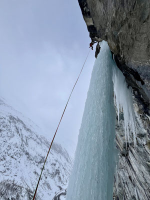 Mythique comme ligne - Cascade de glace - Bessans