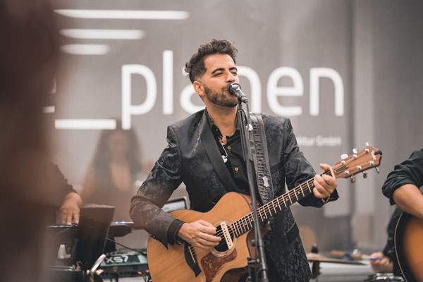 Musiker, Liveauftritt, Gitarre, Firmenfeier, Konzert München