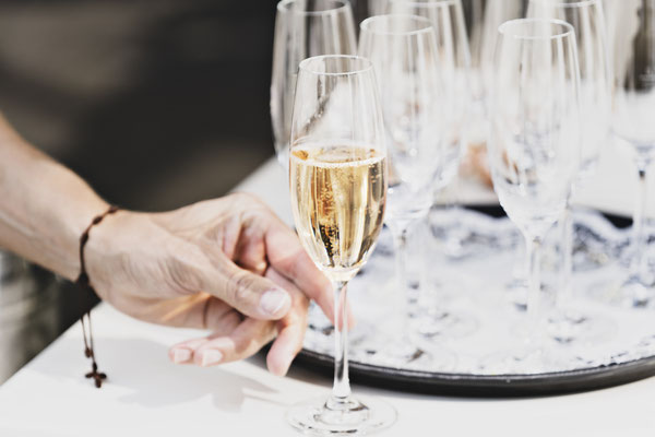 Hochzeitsshooting am Ammersee, Shooting Hochzeit, Hochzeitsfotografin, Herz, Hochzeitsreportage, Eventfotografie,  Braut, Bräutigam, Brautstrauß, Sektempfang