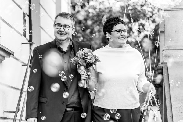 Hochzeitsshooting am Ammersee, Shooting Hochzeit, Hochzeitsfotografin, Herz, Hochzeitsreportage, Eventfotografie,  Braut, Bräutigam, Brautstrauß