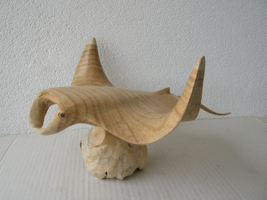 Rochen Skultur