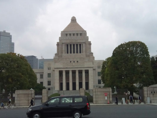 さすが日本で一番有名な建物　風格が違います