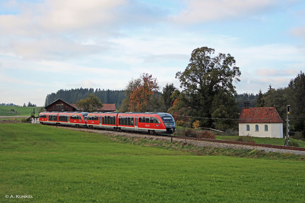 642 084 und 642 217 RB 57357 Füssen - Augsburg am 09. Oktober 2018 bei Weizern-Hopferau.