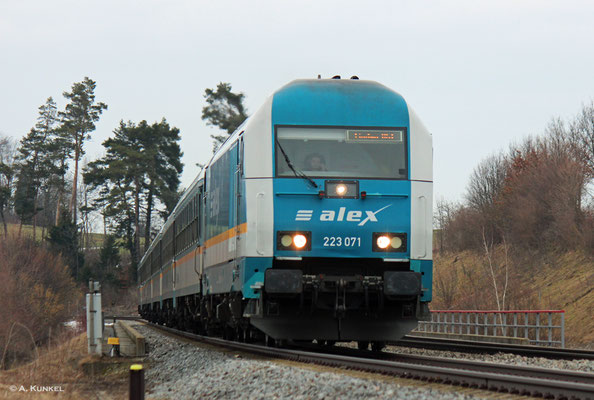 223 071 zieht am 02. März 2019 bei Waltenhofen ALX 84106 Richtung Lindau. Danke für den Gruß!