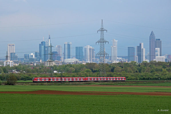 Ein Vollzug aus ET423 am 15. April 2017 bei Rödelheim