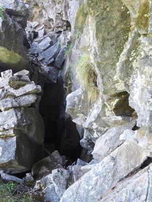 TI 292 Seconda Grotta del Pizzo della Rossa, ingresso