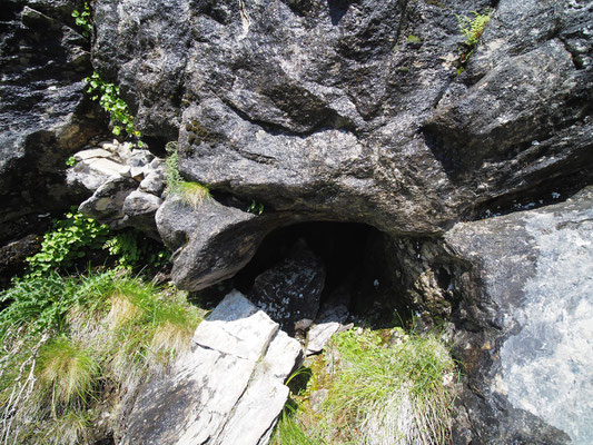 TI 298 Ottava Grotta del Pizzo della Rossa, ingresso