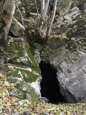 TI 196 Grotta dei Muretti, ingresso