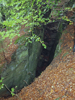 TI 353 Sasso a Nord di Censo I, ingresso
