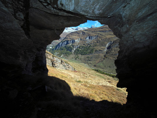 La Russa 2, interno