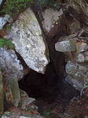 TI 285 Grotta Sopra l'Alpe Larecc, ingresso