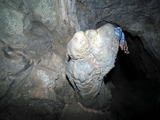 Seconda Grotta Presso il Monte Bronzone