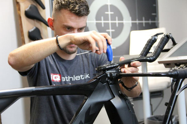 Das Einstellen der Grundposition im Bikefitting-Labor ist das A und O für eine Aero-Optimierung