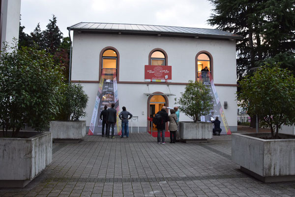 Der Alte Bahnhof Rödelheim von 1860 - wiederbelebt vom Trainingsinstitut iQ athletik