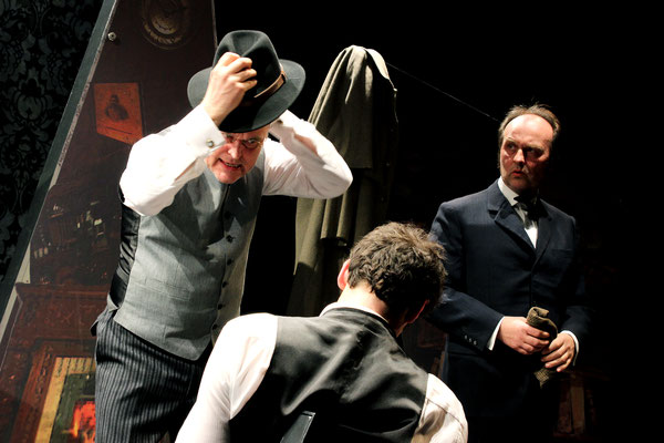 The swinging detective, 2012 Regie: Ralf Knapp /bkt Bremer Kriminaltheater (Bühne & Graphik)
